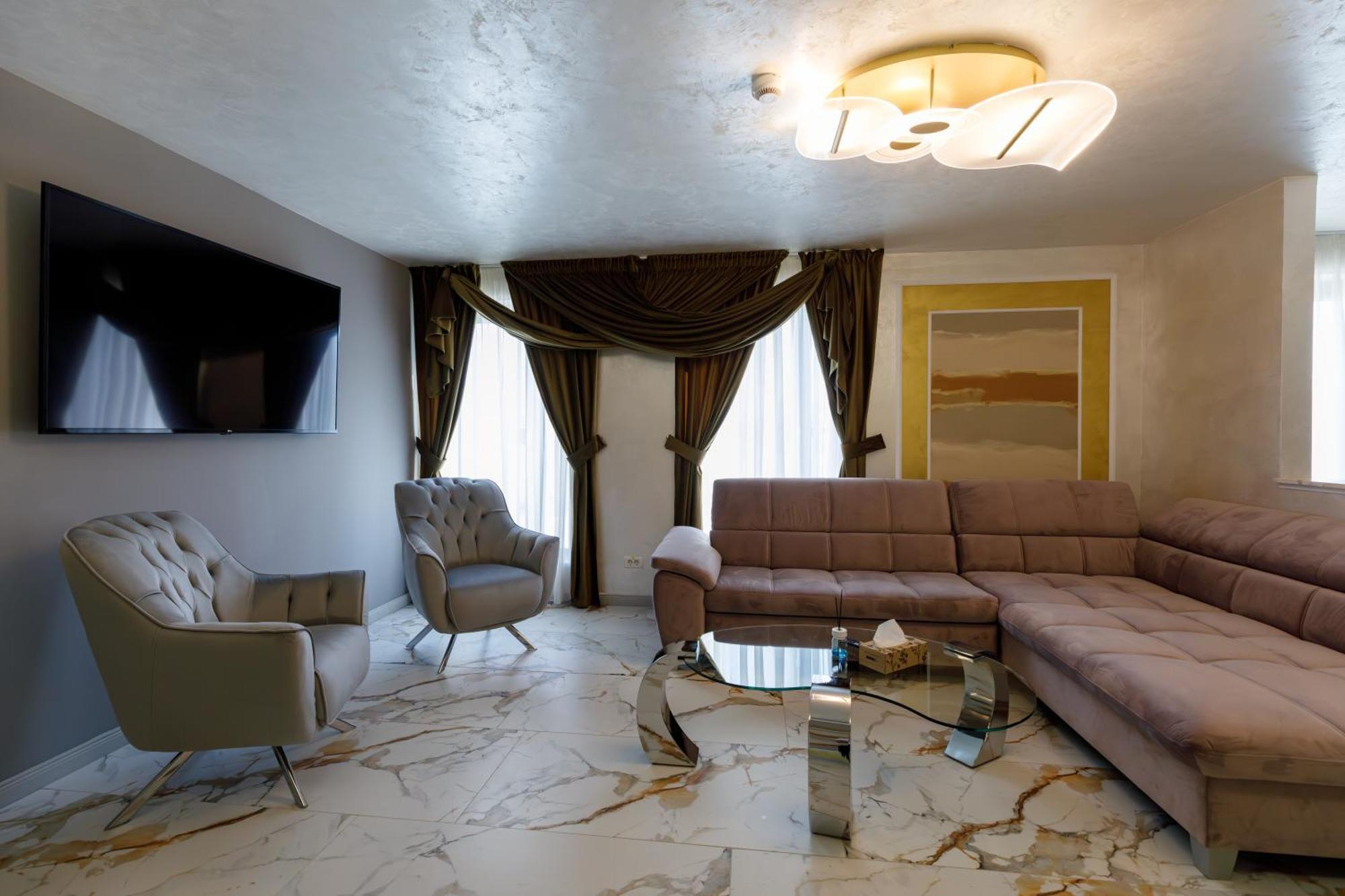 River Place Питешти Экстерьер фото